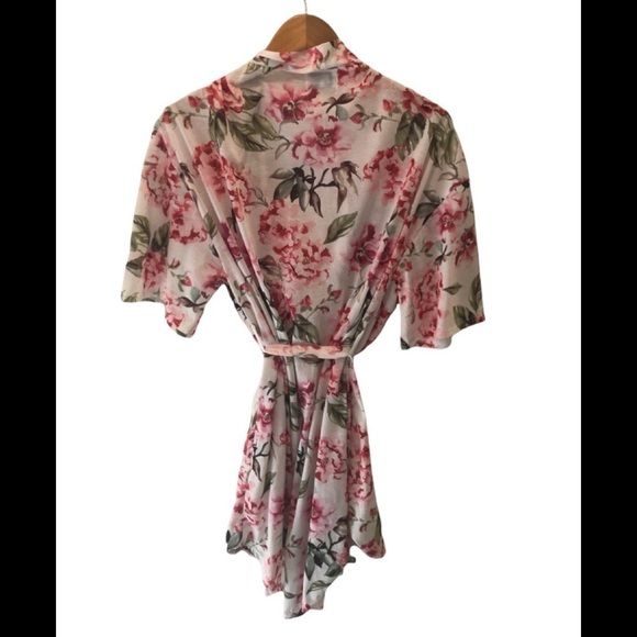 Show Me Your Mumu Floral Brie Shortie Robe Matching Belt One Size O/S New - Picture 2 of 4